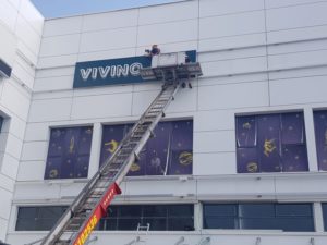 שלט למסעדה בכרמיאל