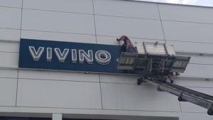 שילוט לוגו לעסק