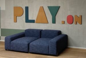 אותיות לקיר